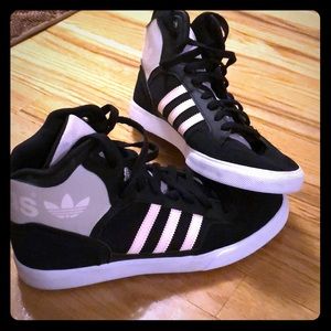 Hip hop/casual Adidas sneakers